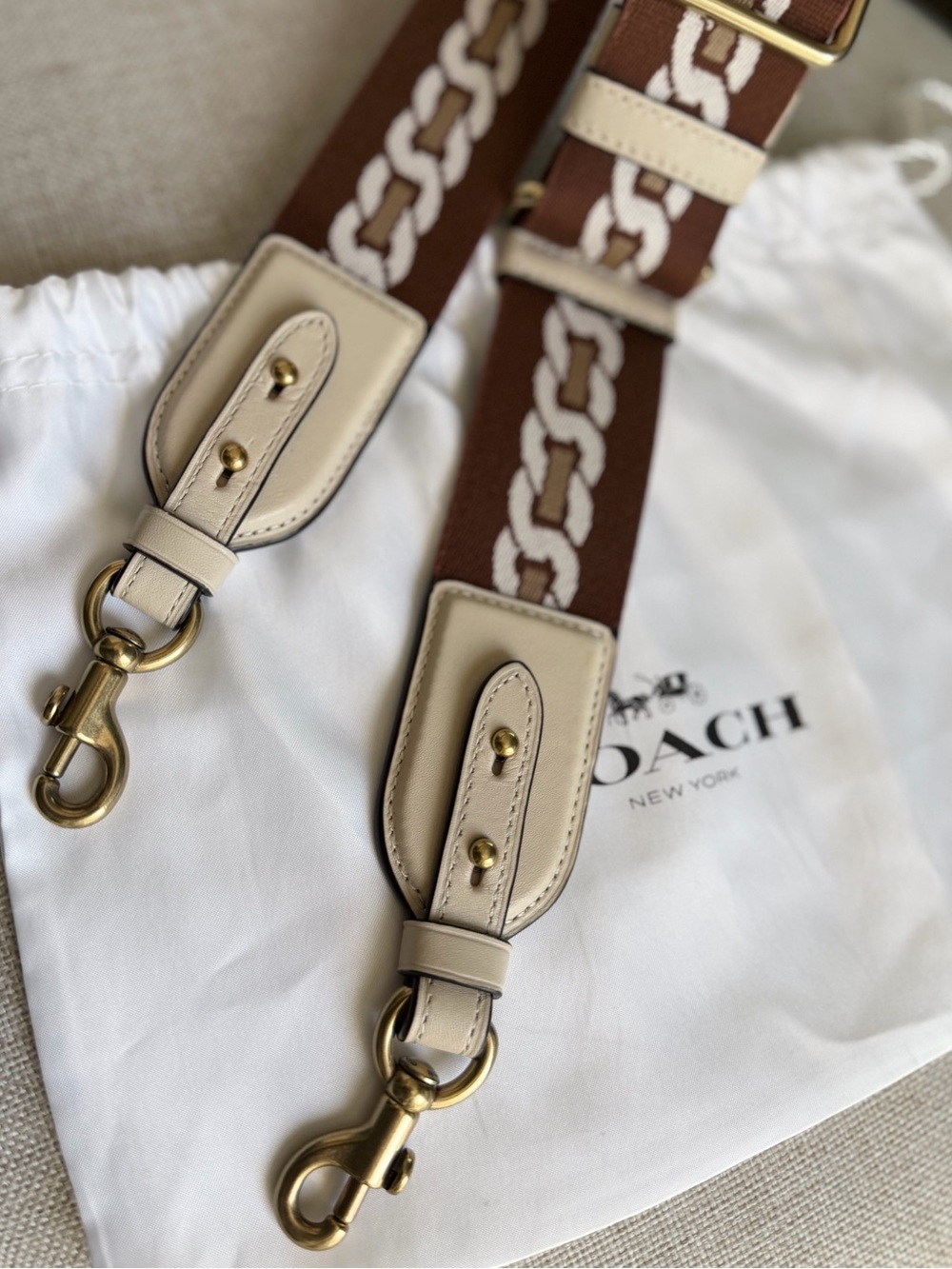 COACH Novelty Adjustable Reversible Guitar Shoulder Strap Brown Chalk Leather - Picture 6 of 16